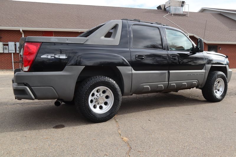 2002 Chevrolet Avalanche 2500 | Victory Motors of Colorado