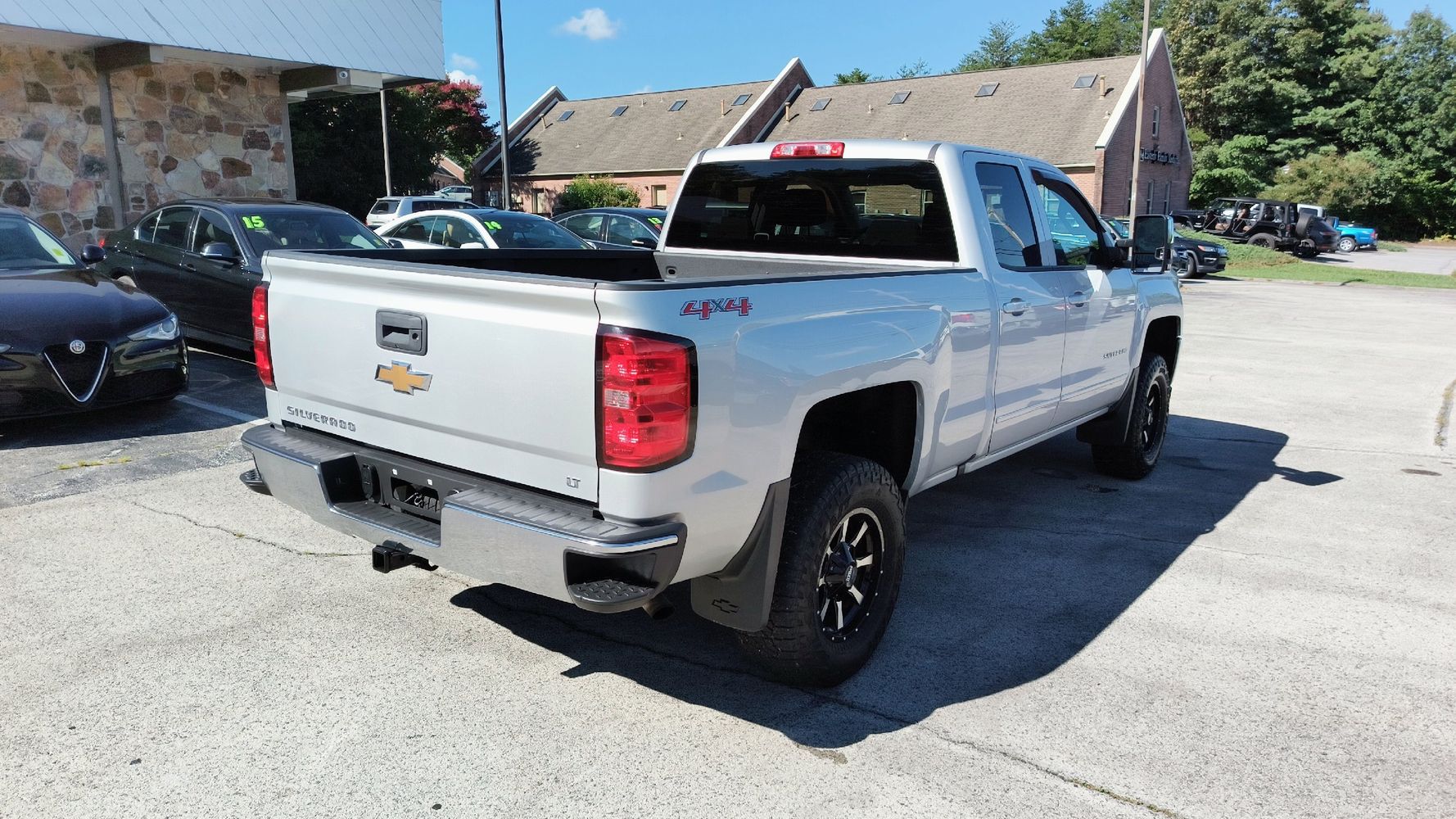 2016 Chevrolet Silverado 1500 LT photo 5