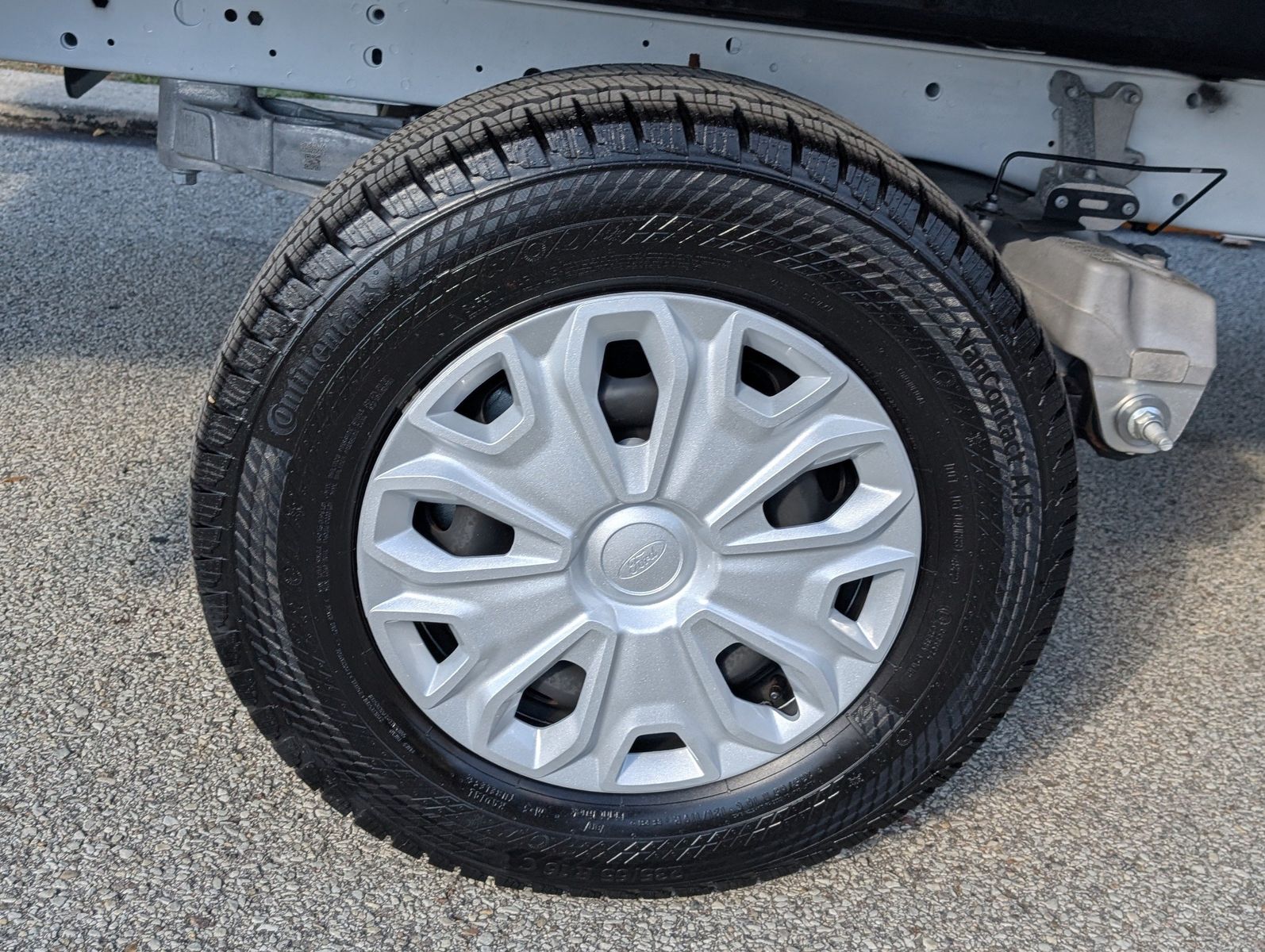 2023 Ford E-Transit-350 34