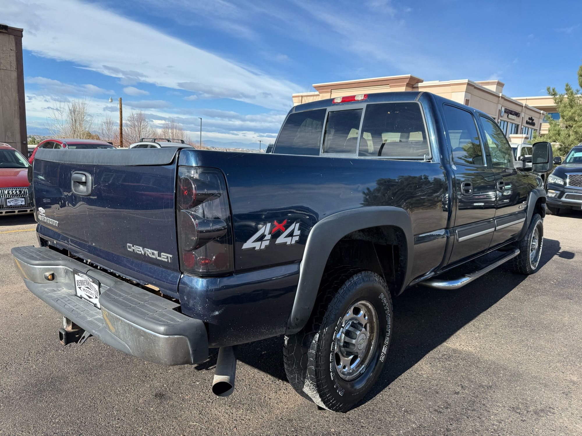 2005 Chevrolet Silverado 2500HD LS photo 3