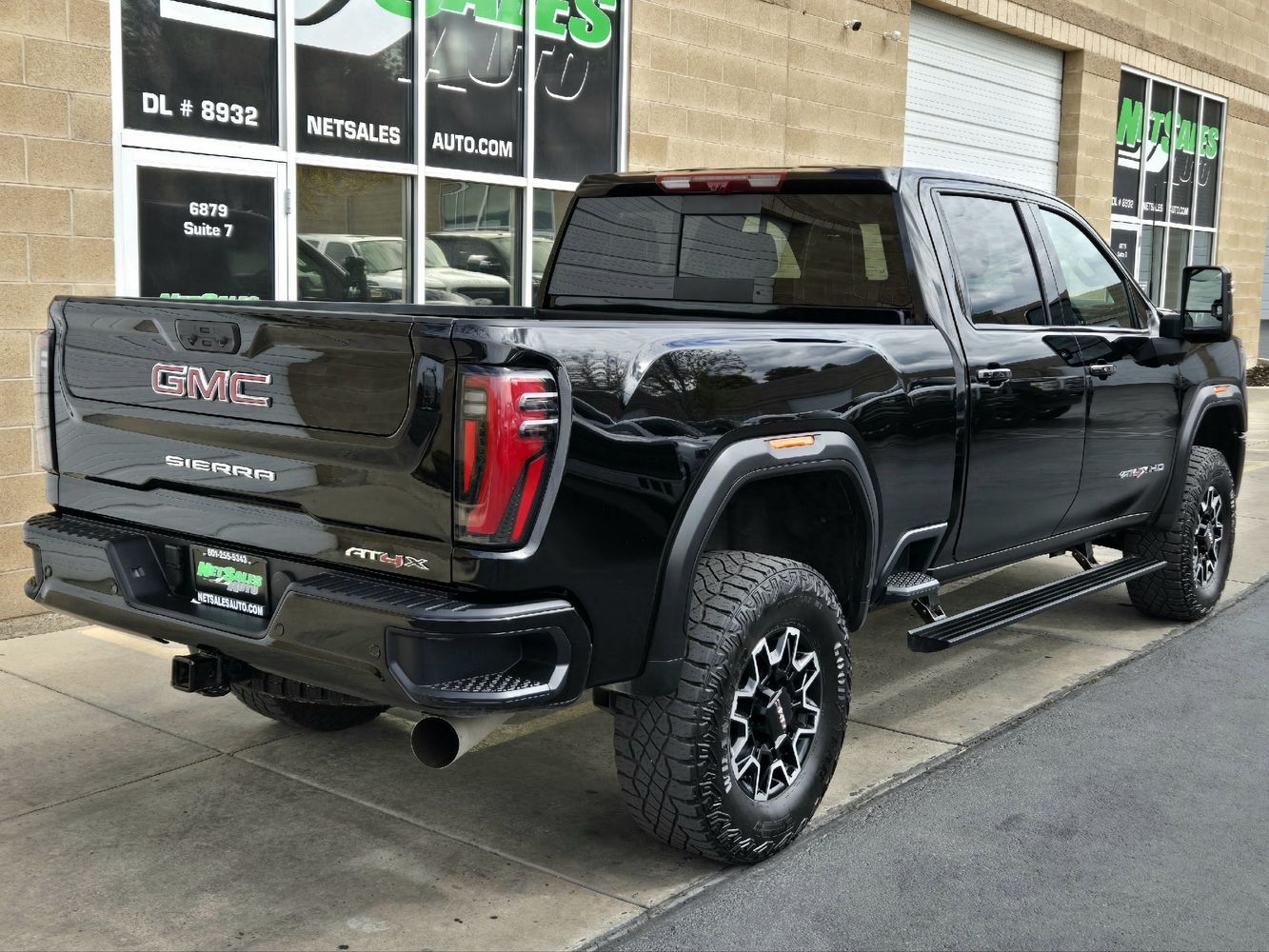 2025 Gmc Sierra HD AT4X photo 4