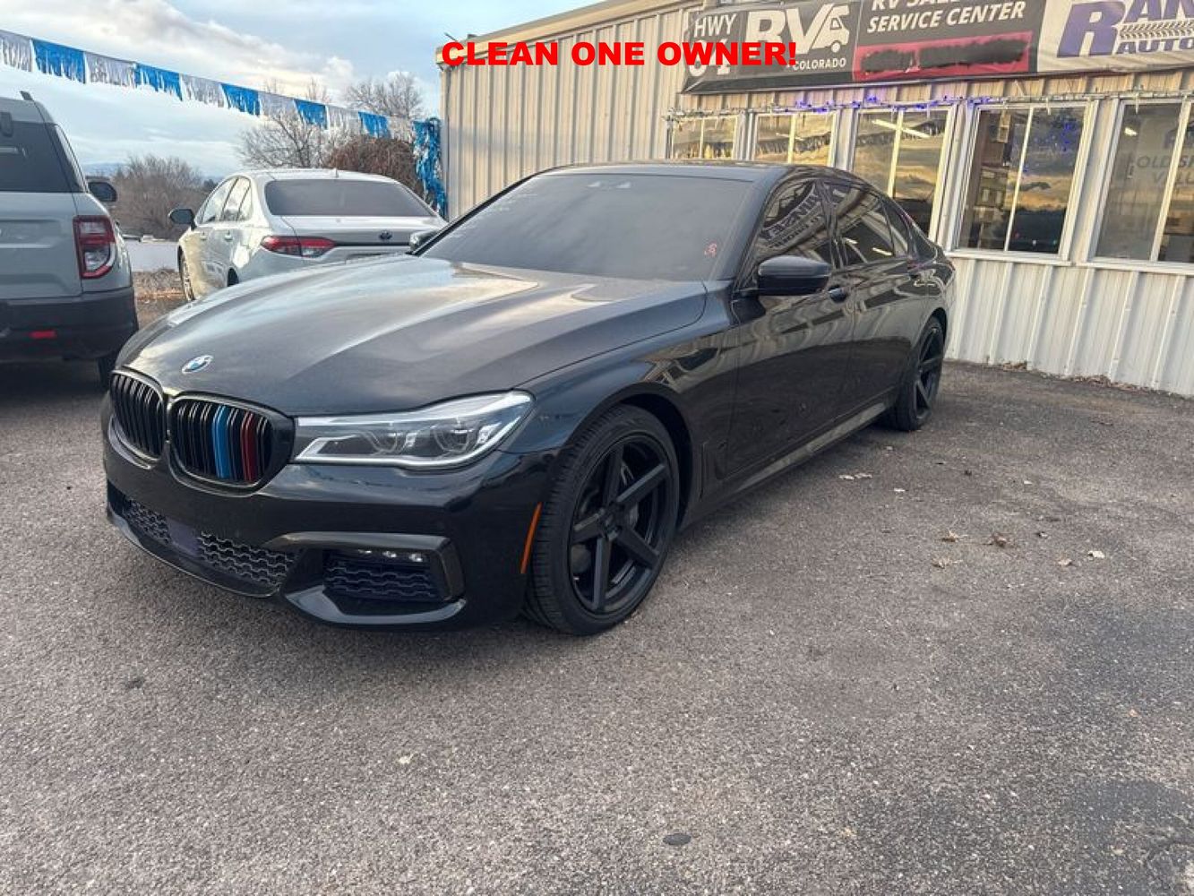 2016 BMW 7 Series 750i xDrive's photo