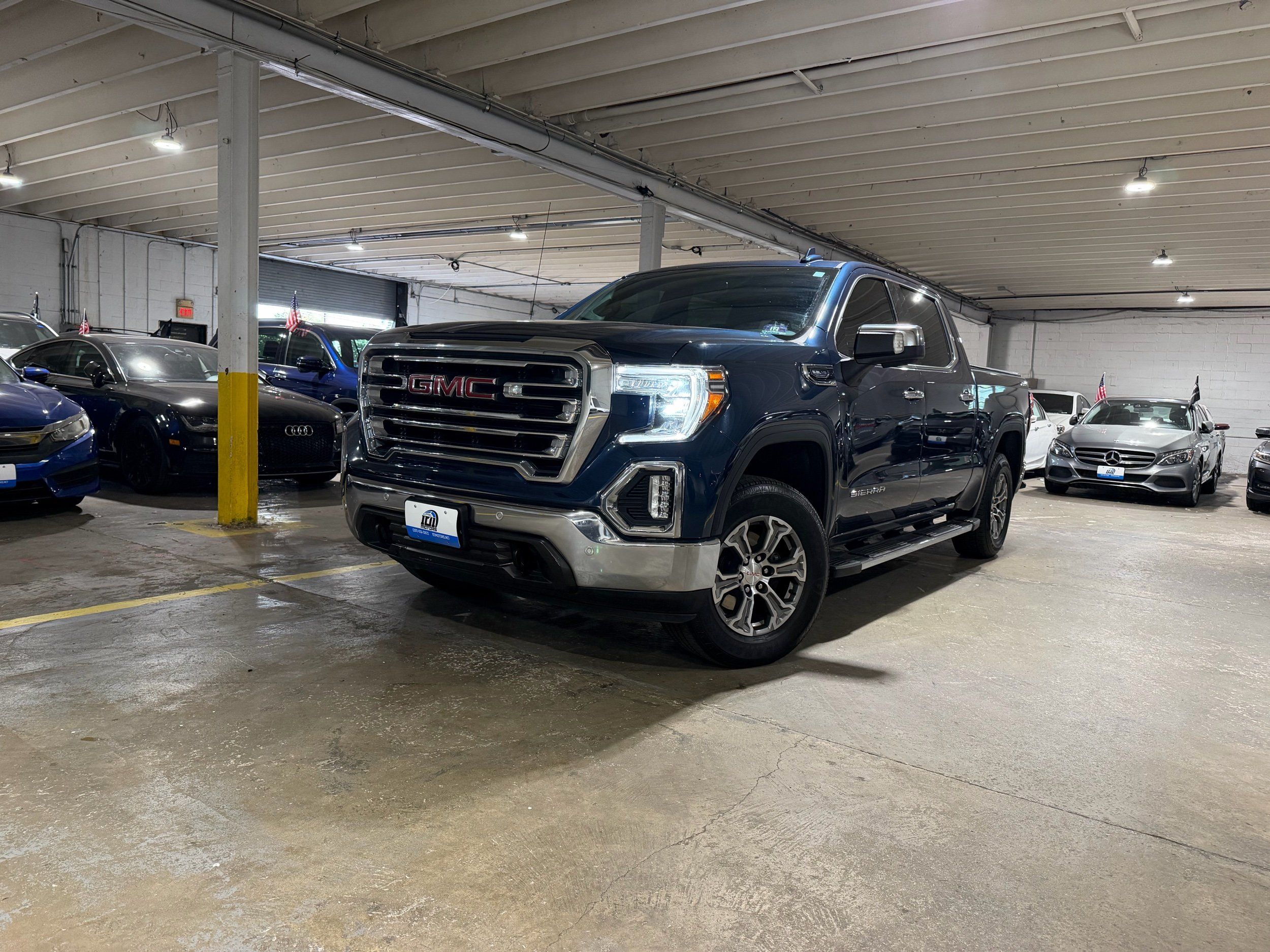 2020 GMC Sierra 4WD Crew Cab Short Box SLT's photo