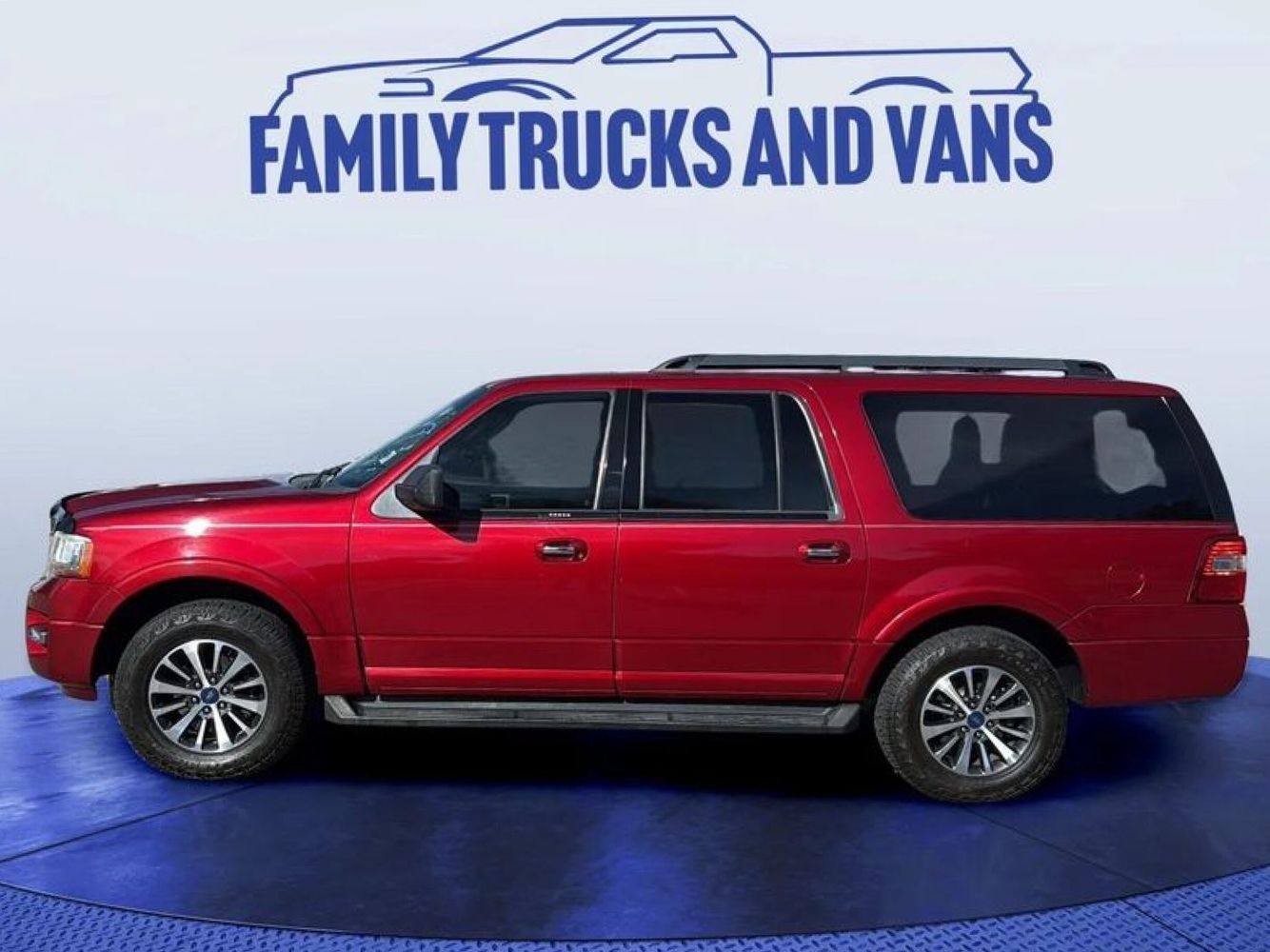 2015 Ford Expedition EL XLT photo 2
