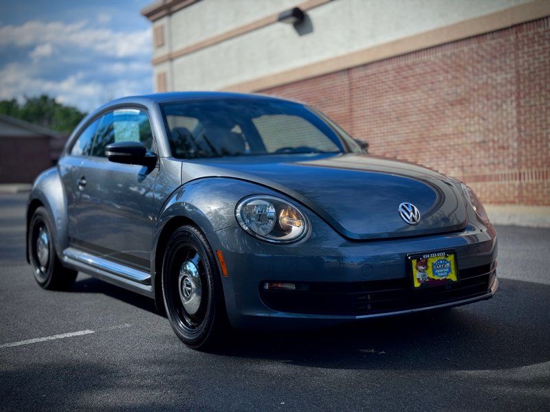 2016 Volkswagen Beetle 1.8T Classic's photo