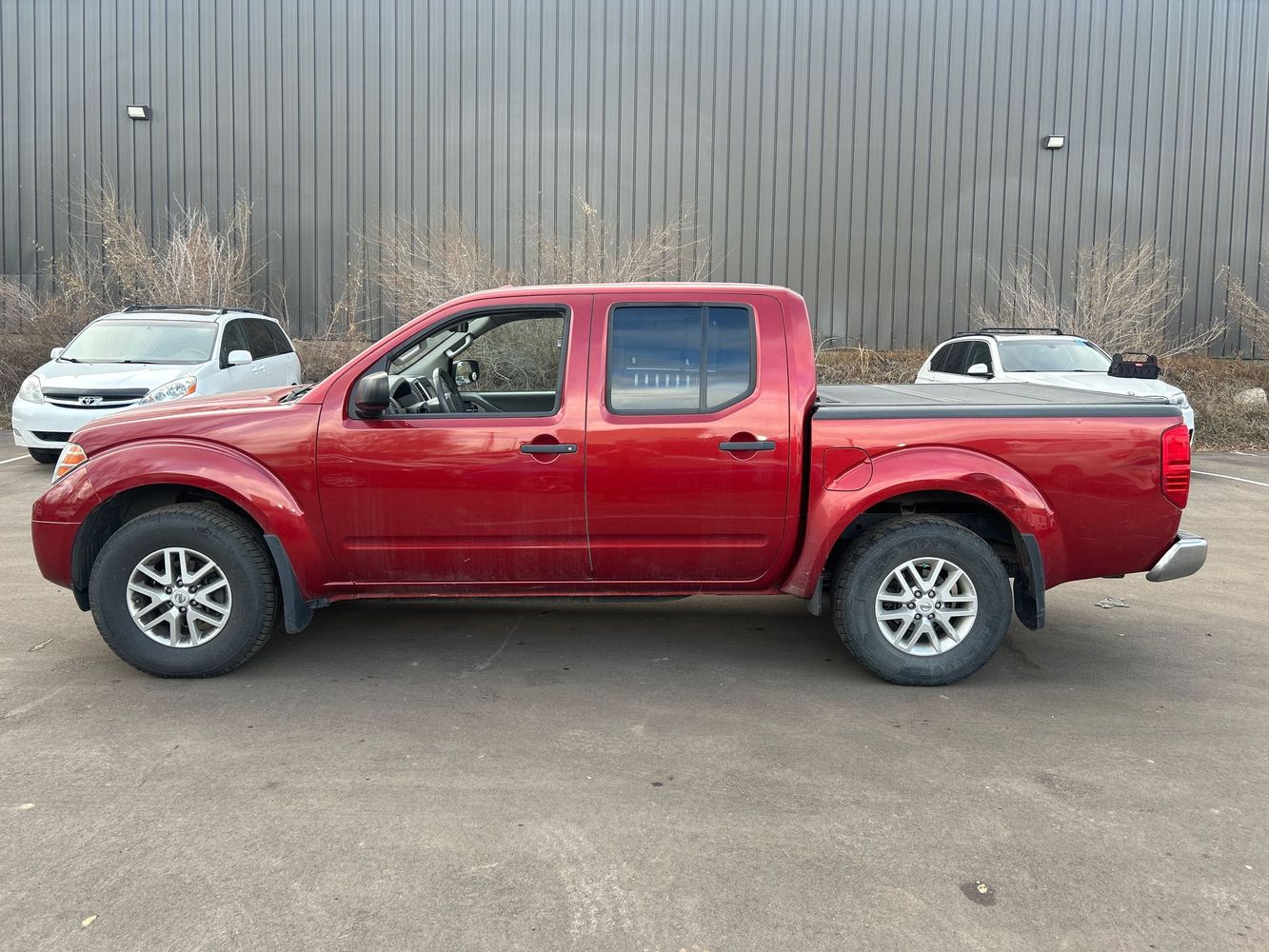 2017 Nissan Frontier SV photo 4