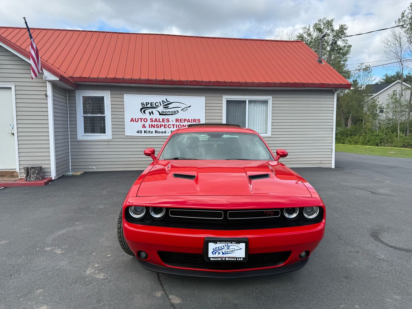 Vehicle Image 2