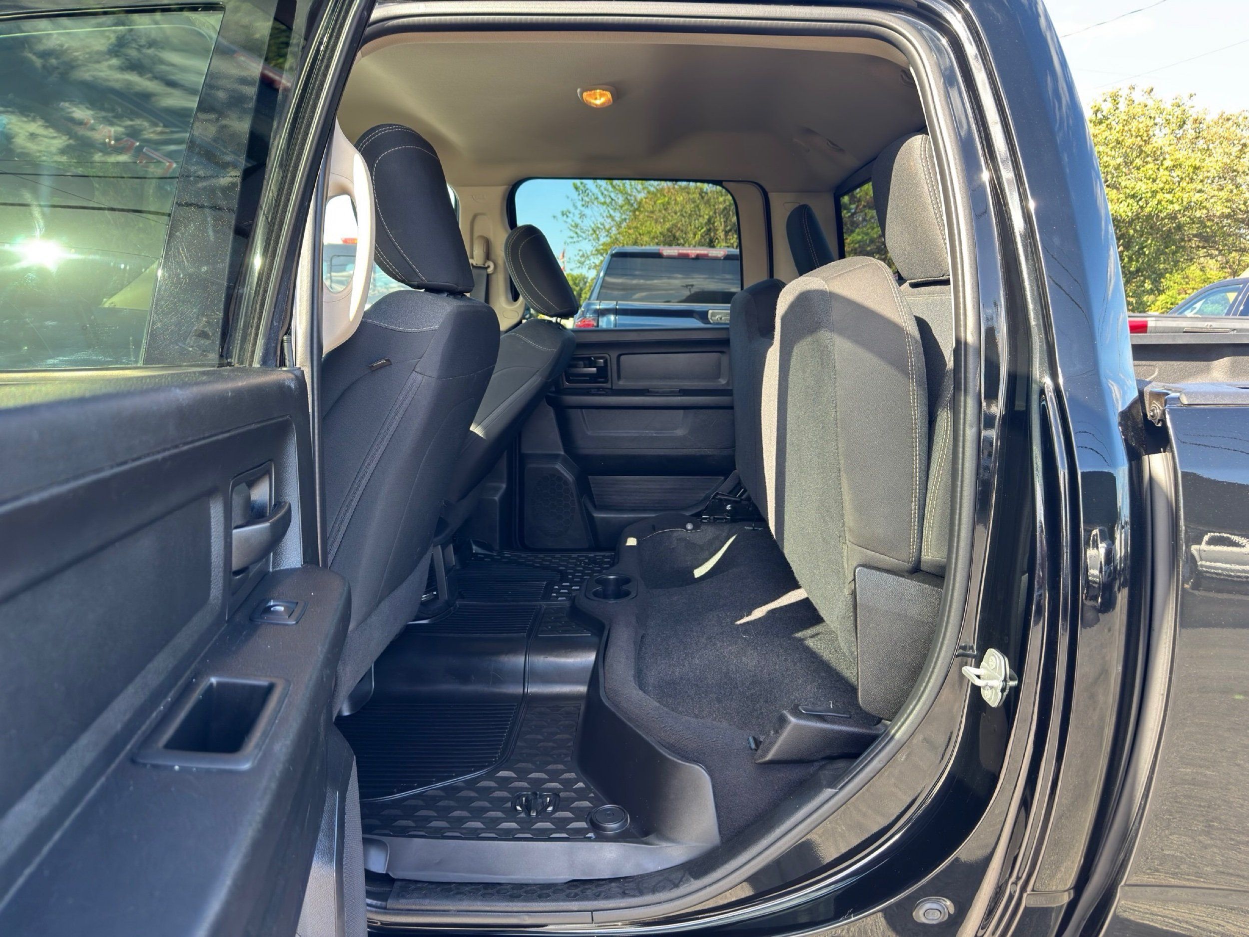 2020 Ram 3500 Tradesman photo 16