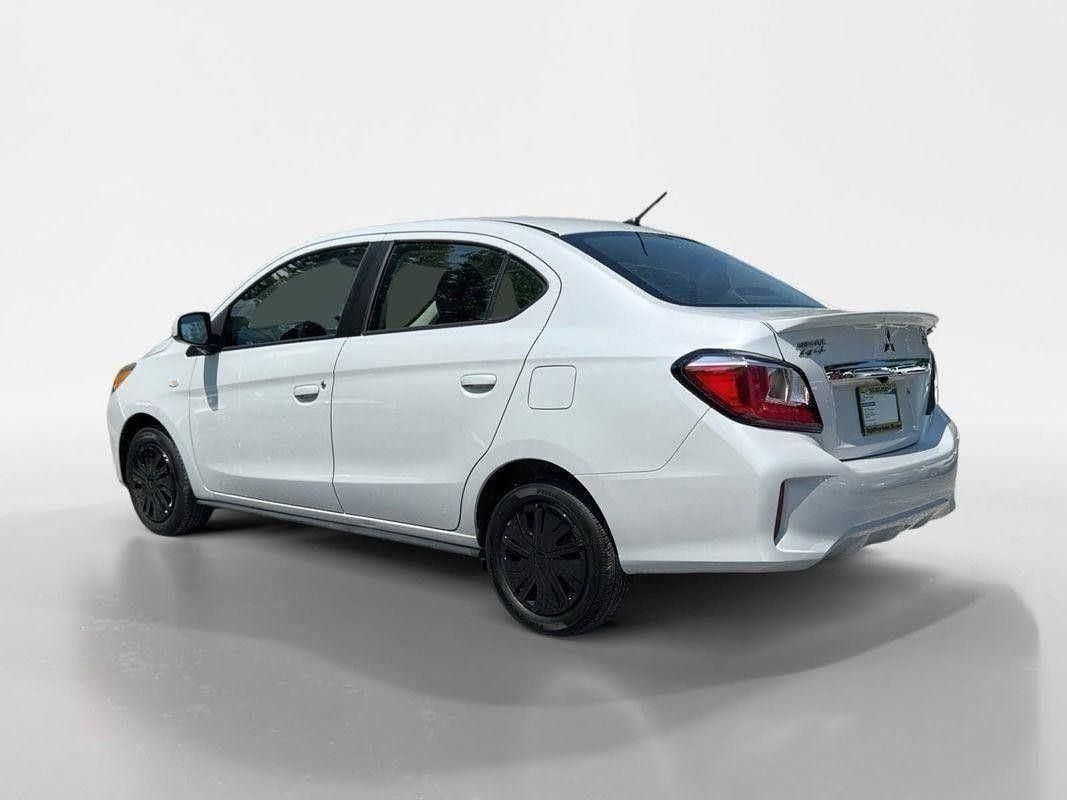 2022 Mitsubishi Mirage G4 ES photo 3