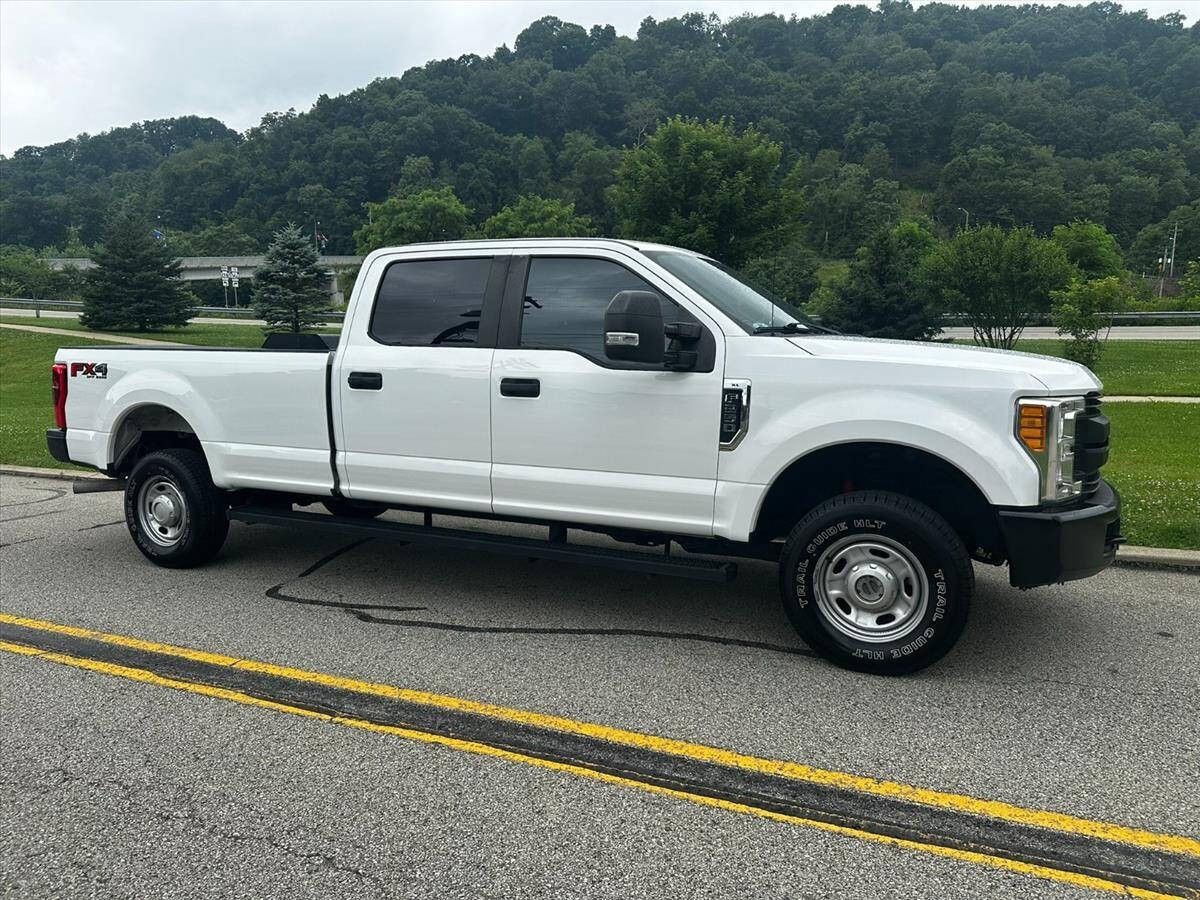 2017 Ford F-250 Super Duty 4