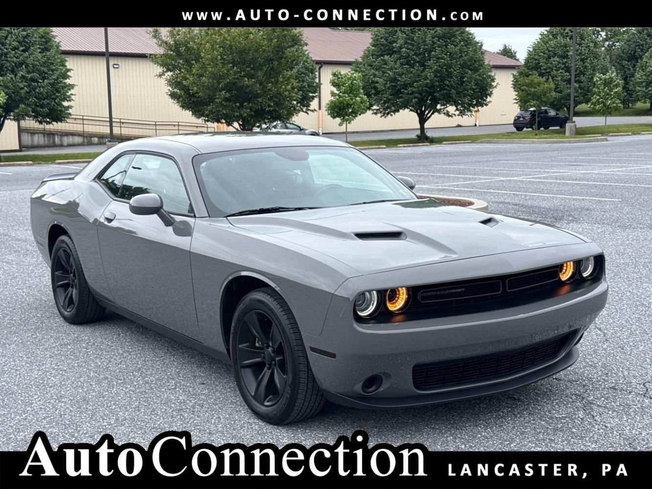 2023 Dodge Challenger SXT Auto's photo