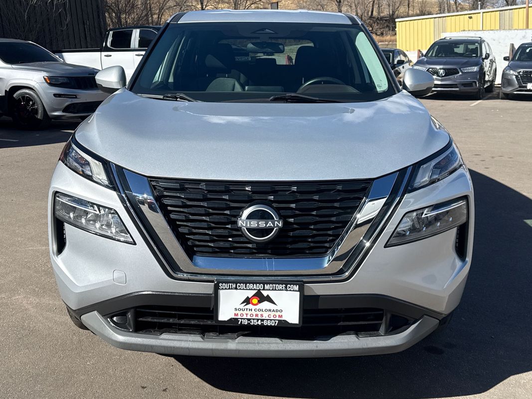 View vehicle photo 2