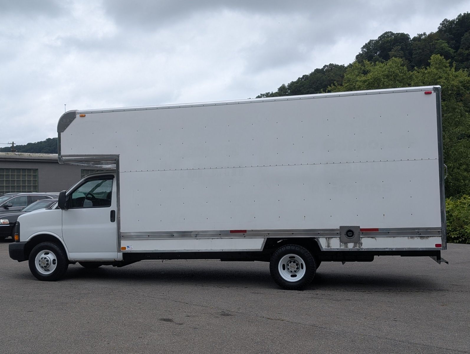 2013 Chevrolet Express 9