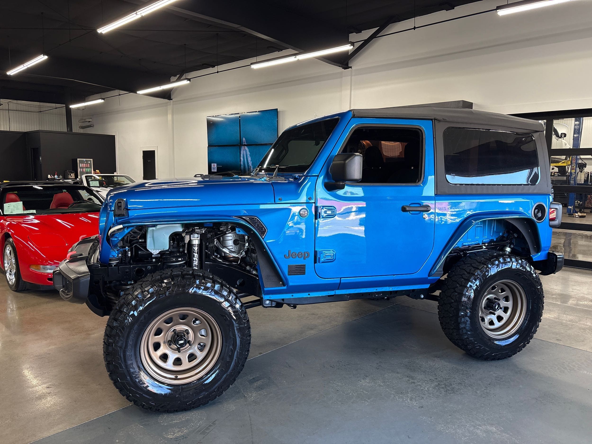 2022 Jeep Wrangler Sport photo 3