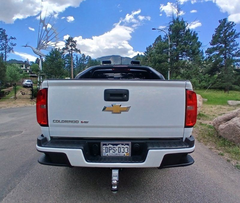 2017 Chevrolet Colorado Z71 - Photo 11