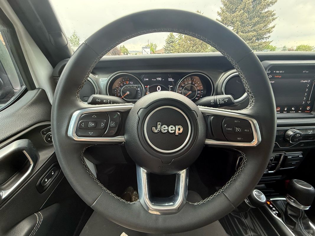 2023 Jeep Gladiator Overland - Photo 12