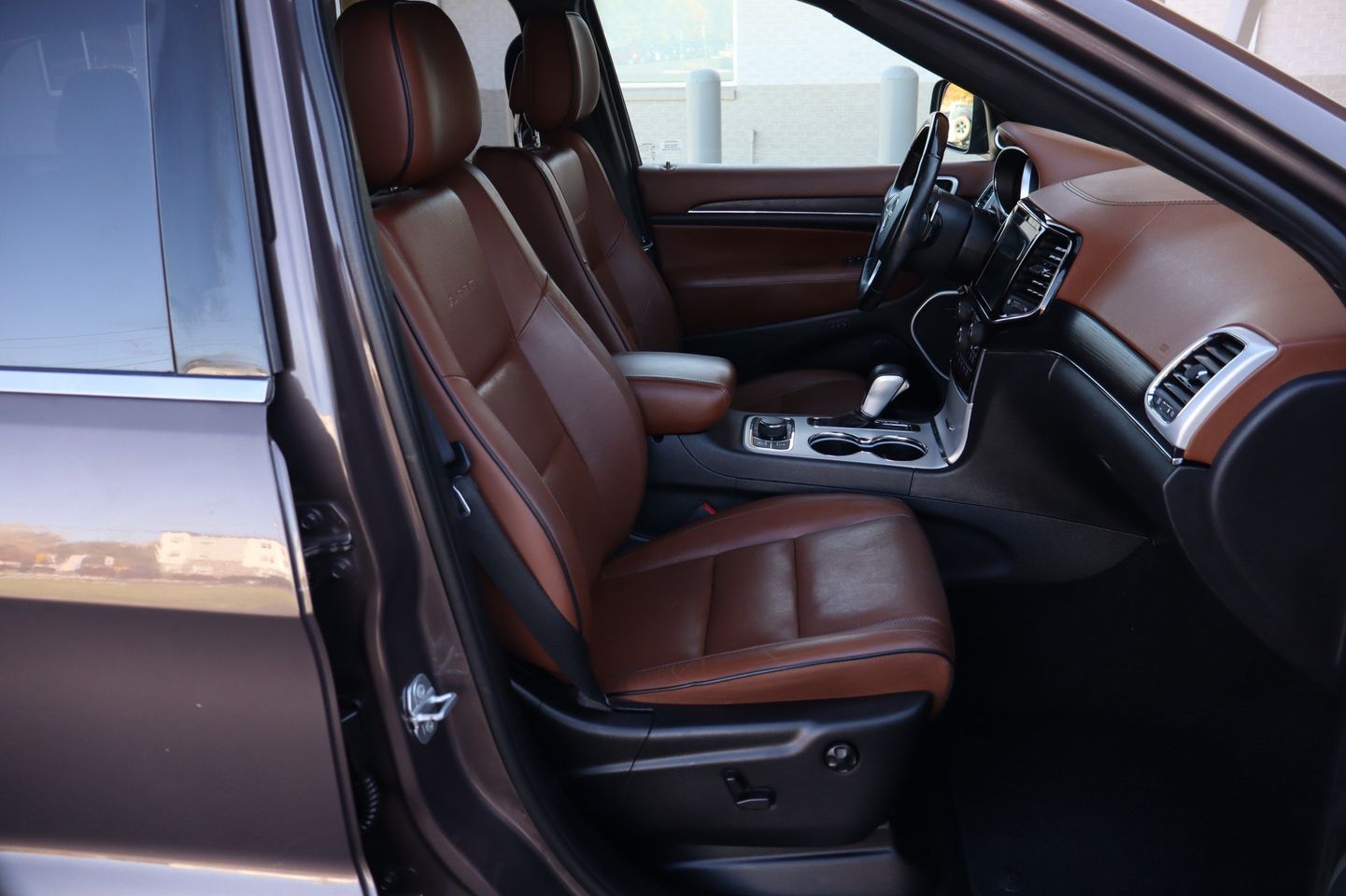 2020 Jeep Grand Cherokee Summit 4X4 | Victory Motors of Colorado