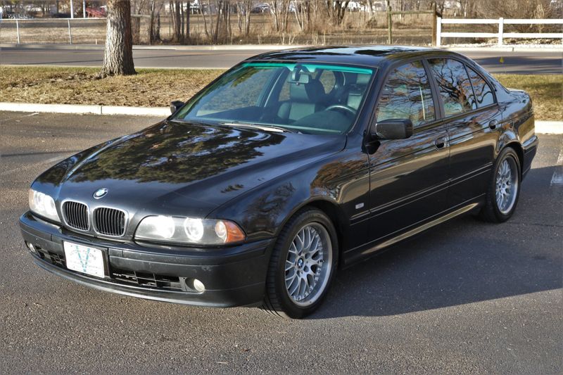 2001 BMW 530I Photos