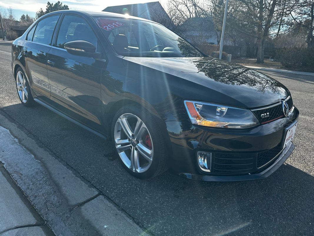 2015 Volkswagen Jetta GLI SE's photo