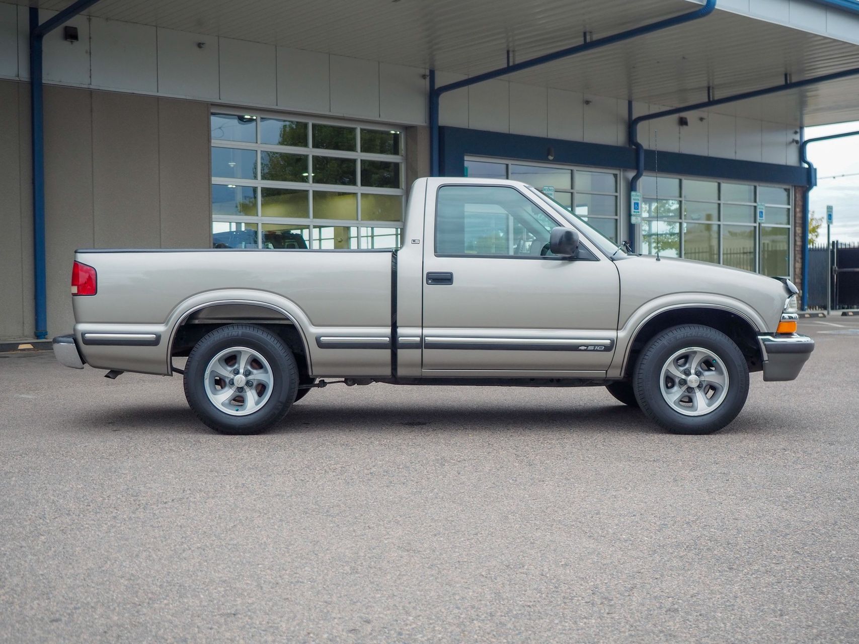 1999 Chevrolet S-10 17