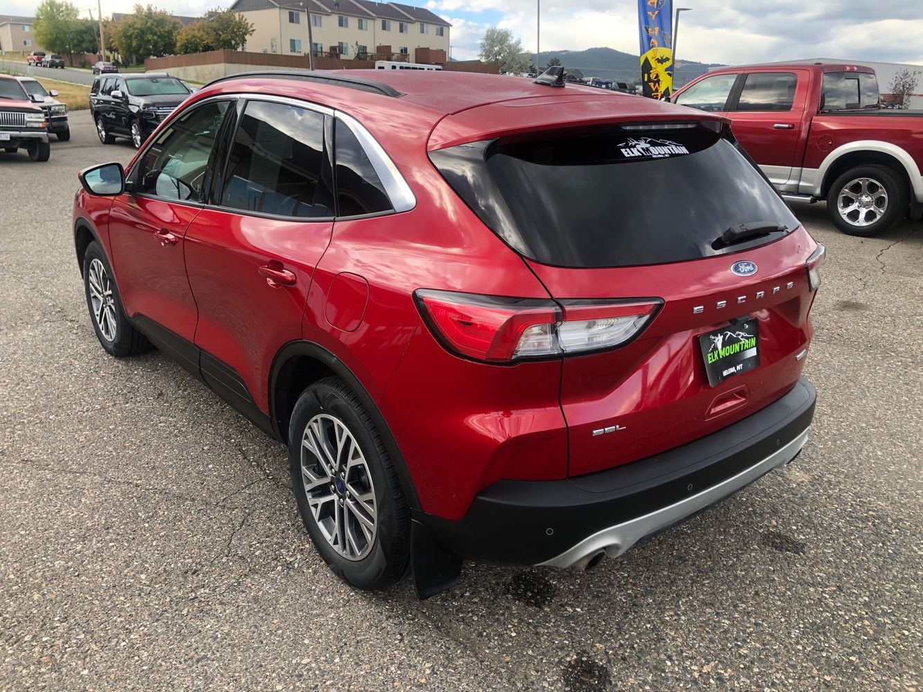 2020 Ford Escape SEL photo 3