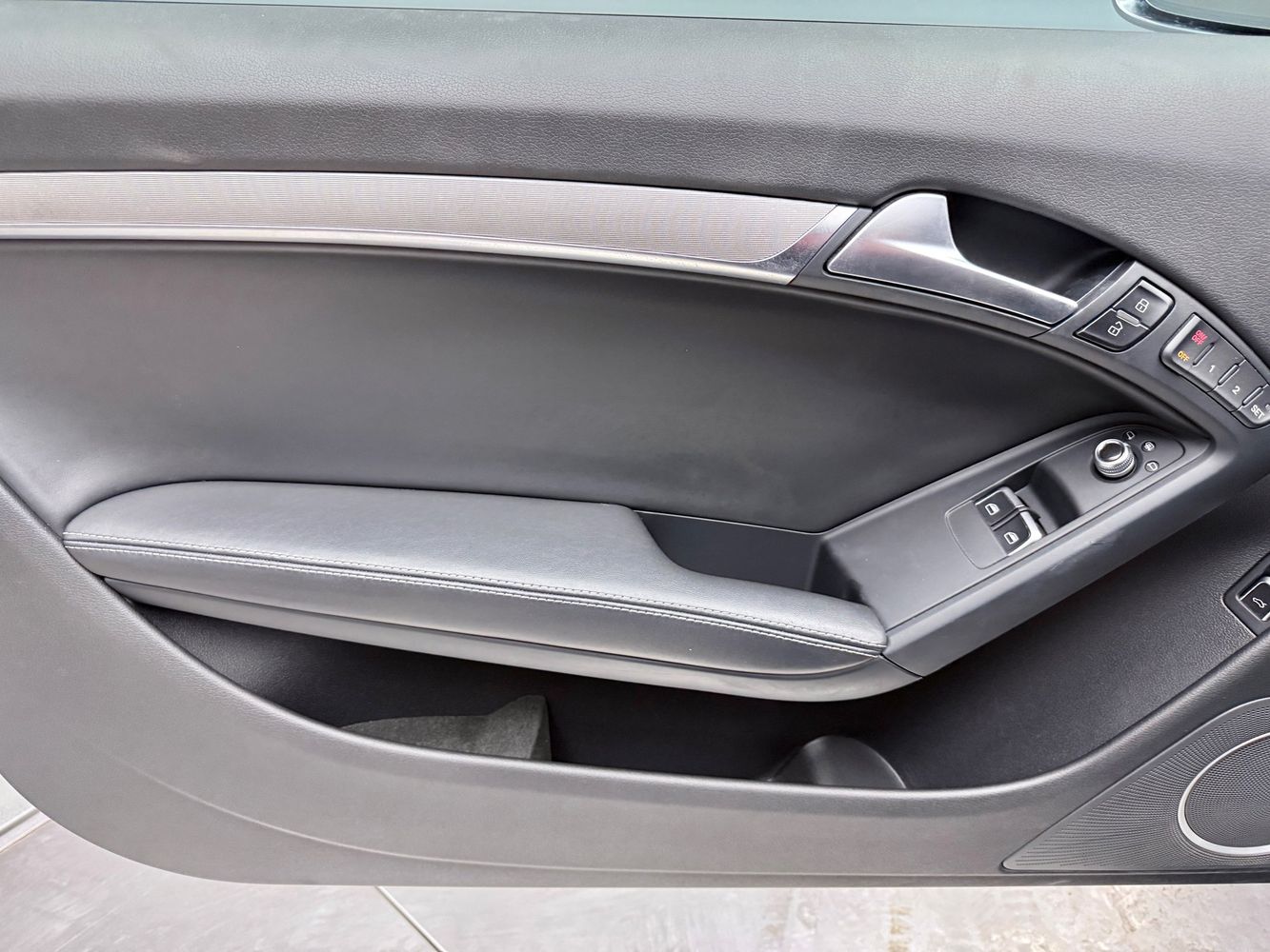2013 Audi S5 Prestige photo 15