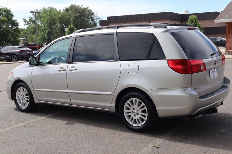 2008 Toyota Sienna LE 7-Passenger | Victory Motors of Colorado