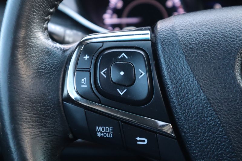 2015 Toyota Avalon XLE Premium | Victory Motors of Colorado