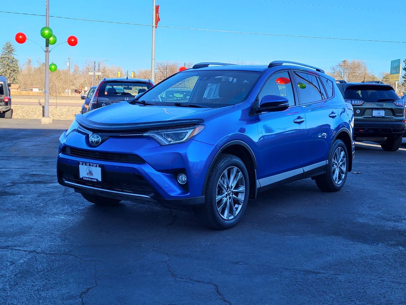 2016 Toyota RAV4 Limited's photo