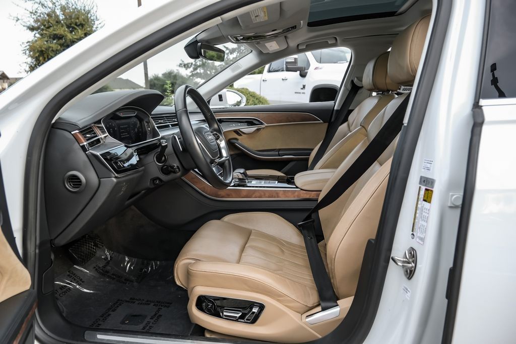2019 Audi A8 L 55 photo 32