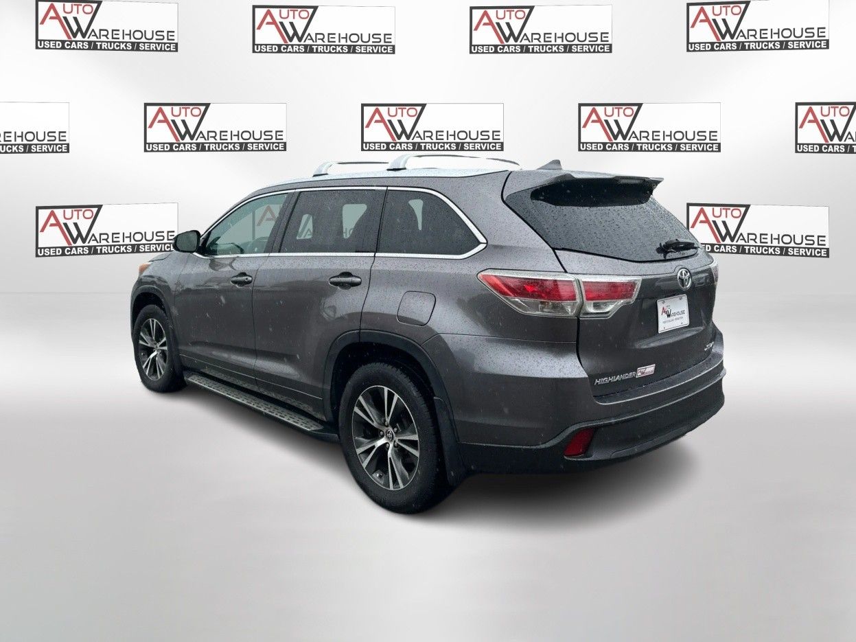 2016 Toyota Highlander XLE photo 5