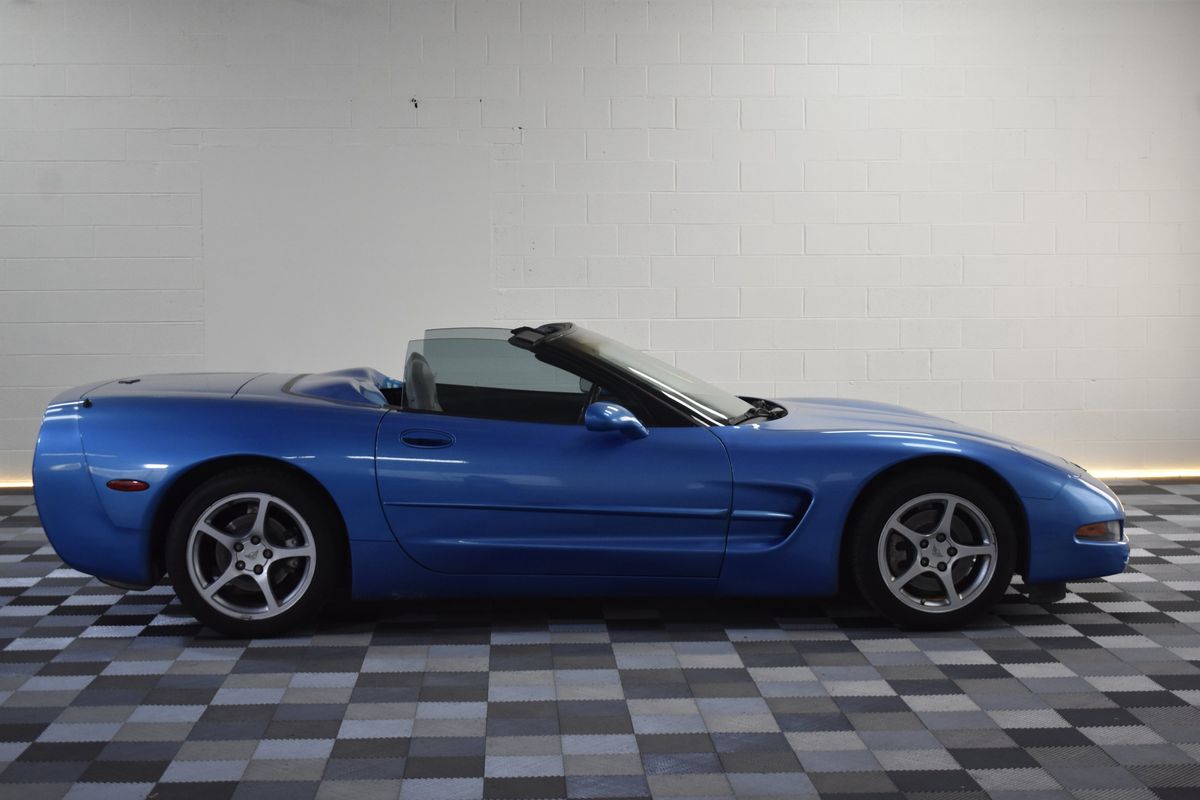 2000 Chevrolet Corvette 