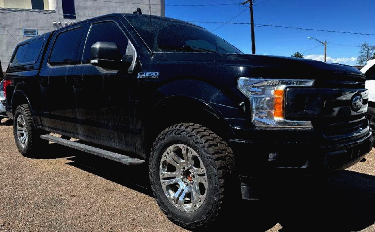 View vehicle photo 2