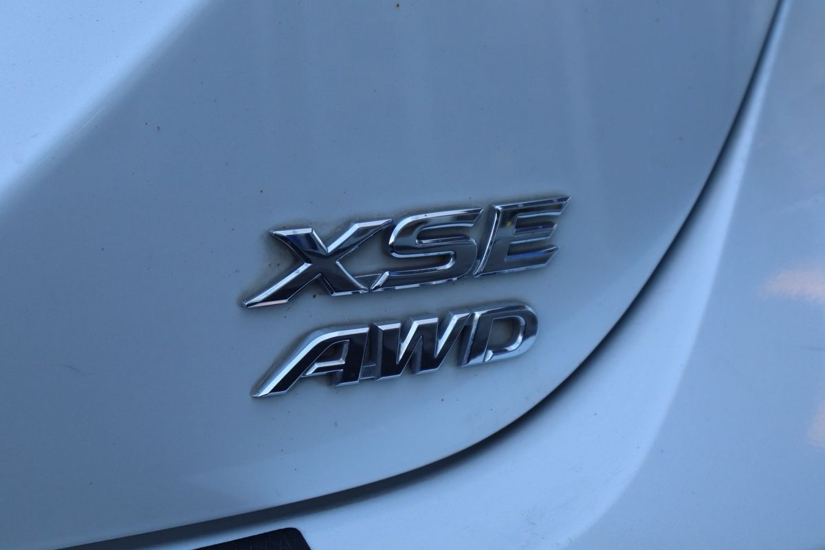 2023 Toyota Camry XSE AWD