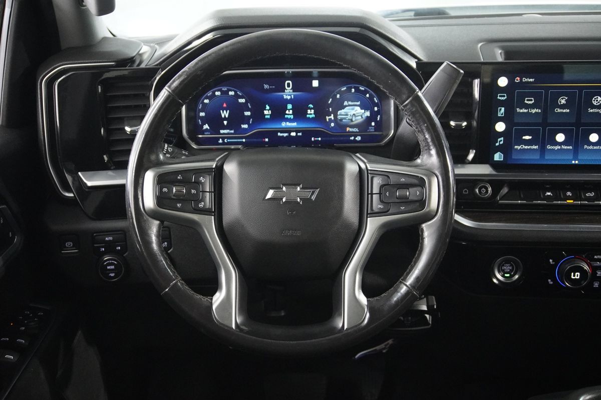 2022 Chevrolet Silverado 1500 4WD Crew Cab Short Bed RST