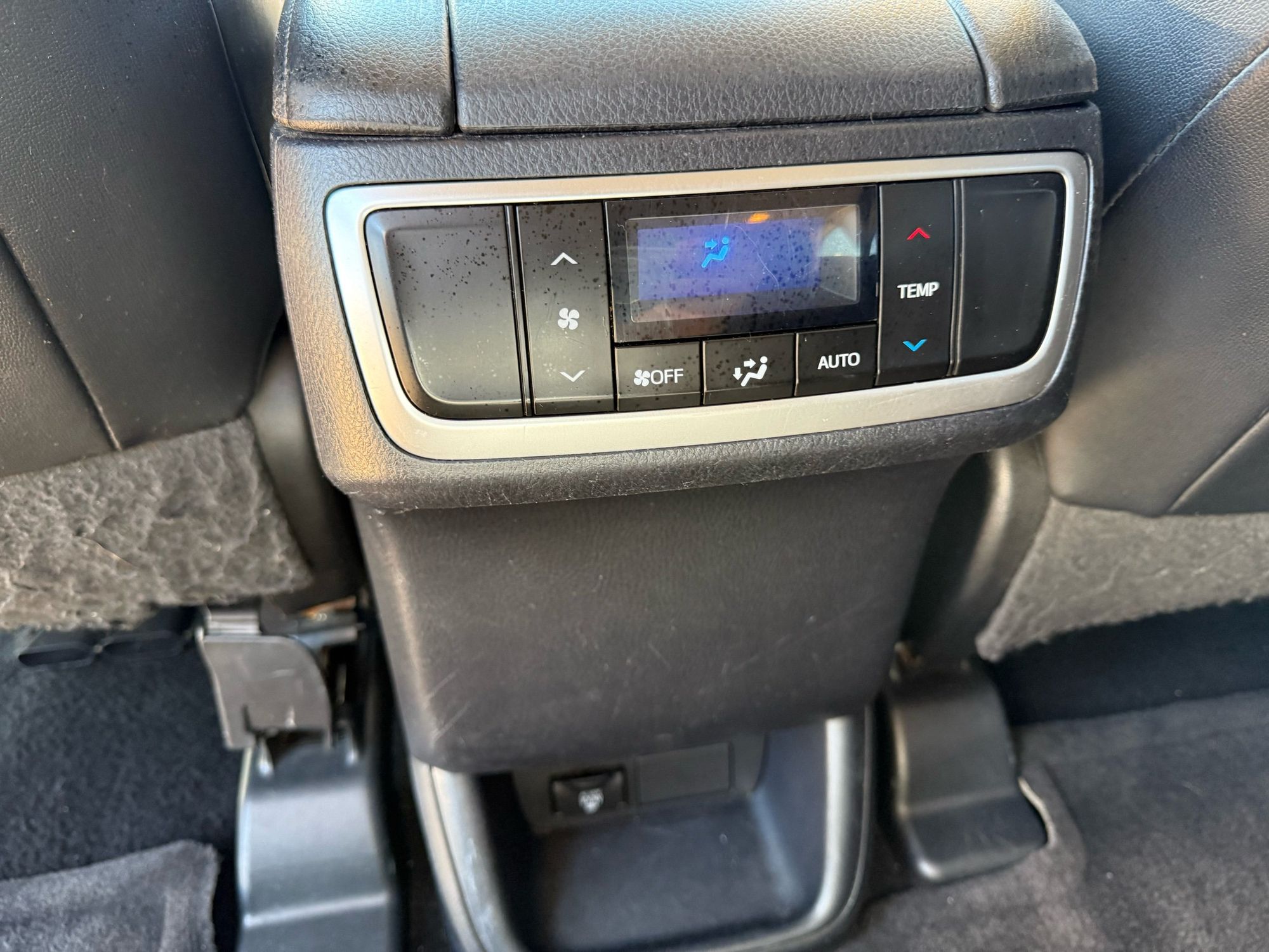 2015 Toyota Highlander XLE photo 14