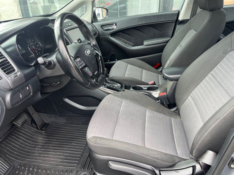 2017 Kia Forte LX S photo 23