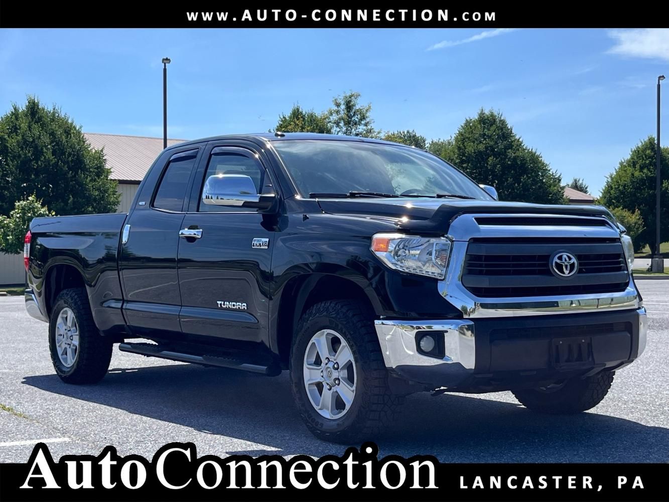 2015 Toyota Tundra 5.7 Auto 4WD SR5 Double Cab's photo
