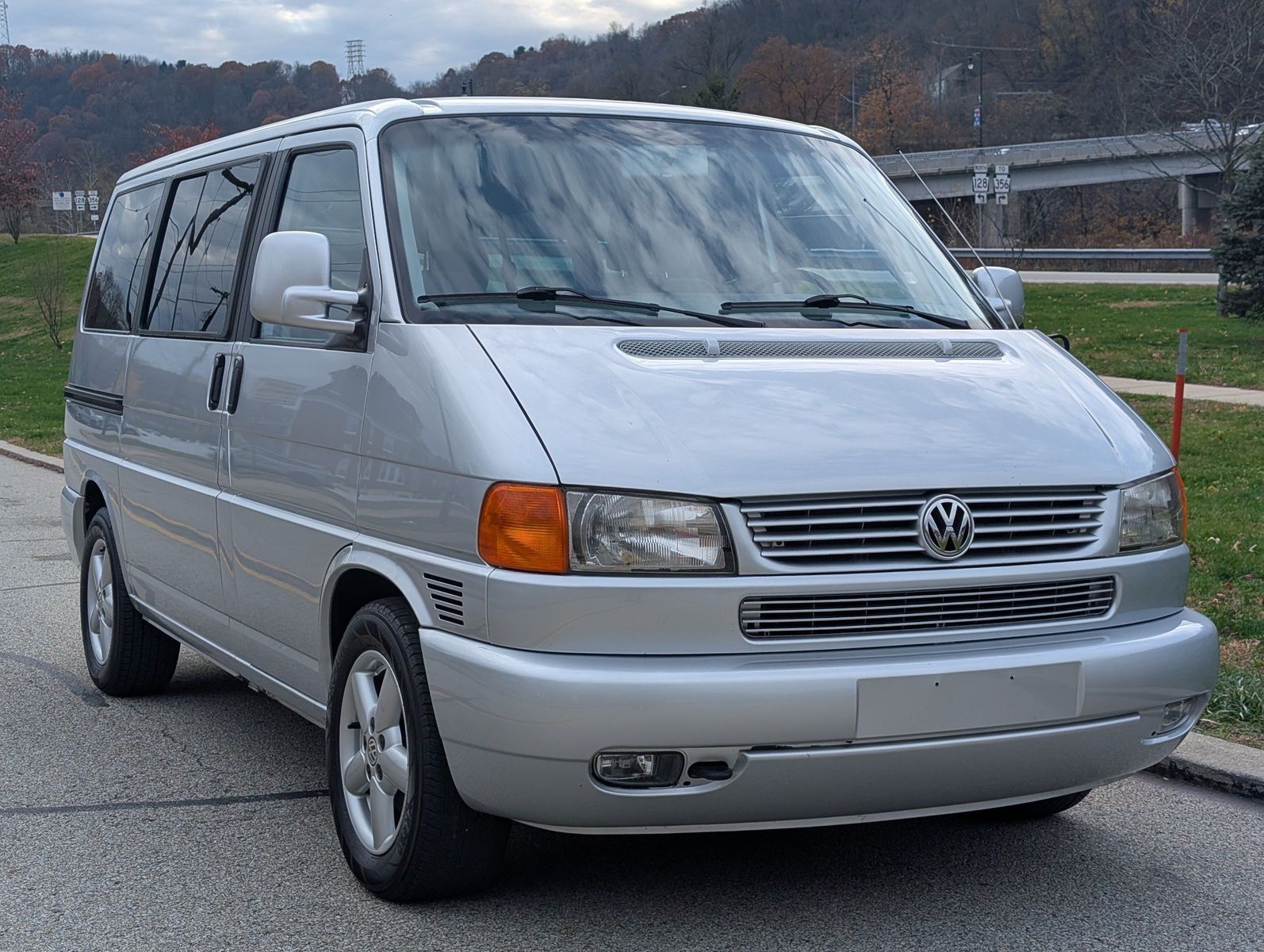 2003 Volkswagen EuroVan 2