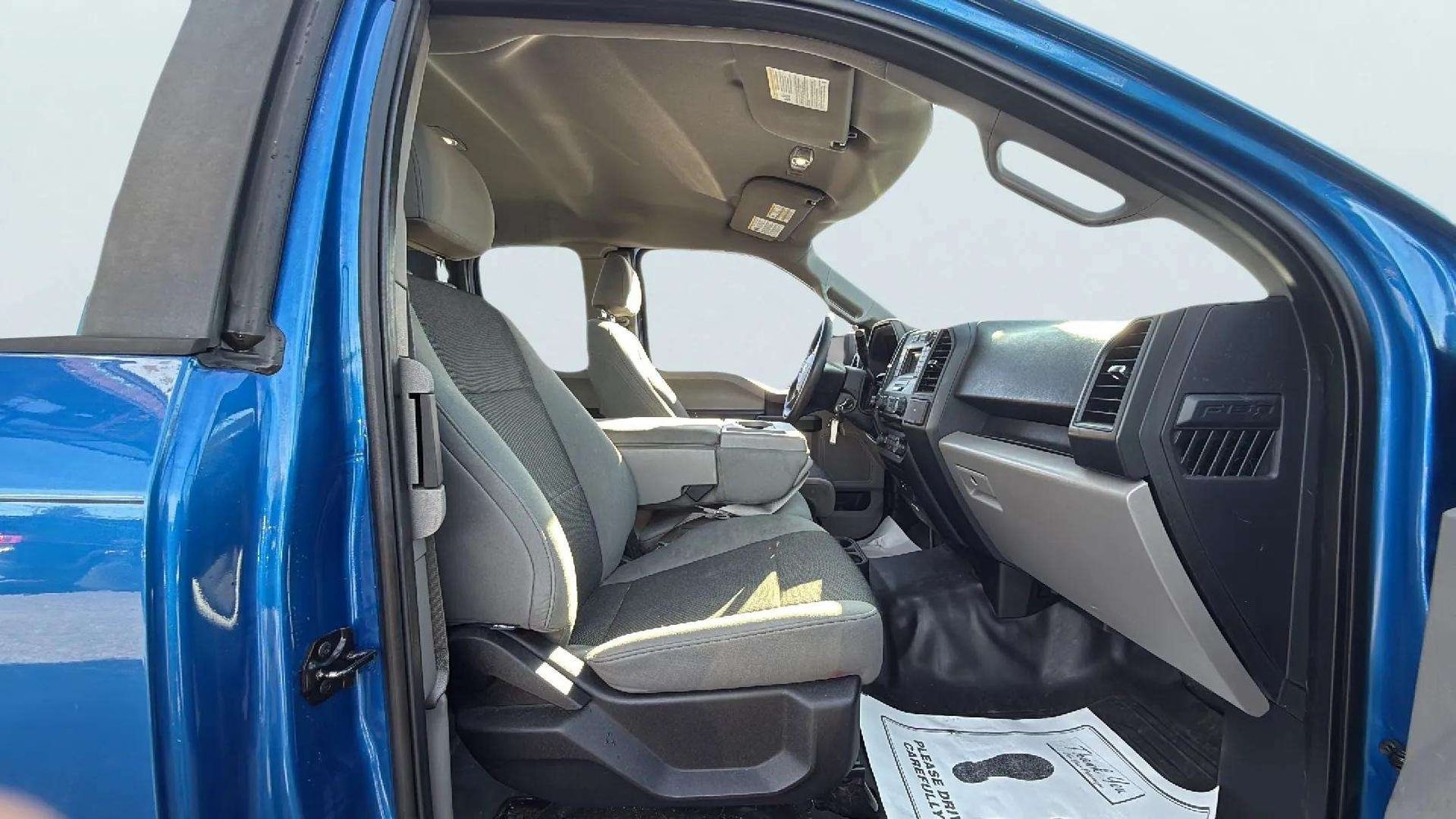 2015 Ford F-150 XL photo 12