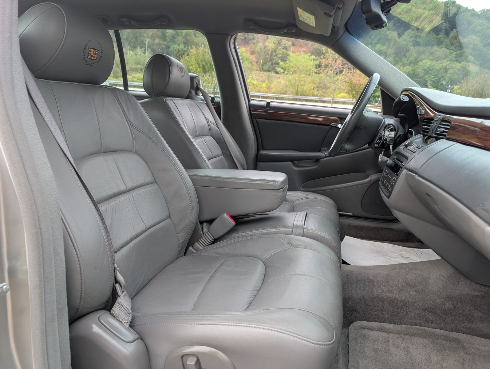 2005 Cadillac DeVille 118