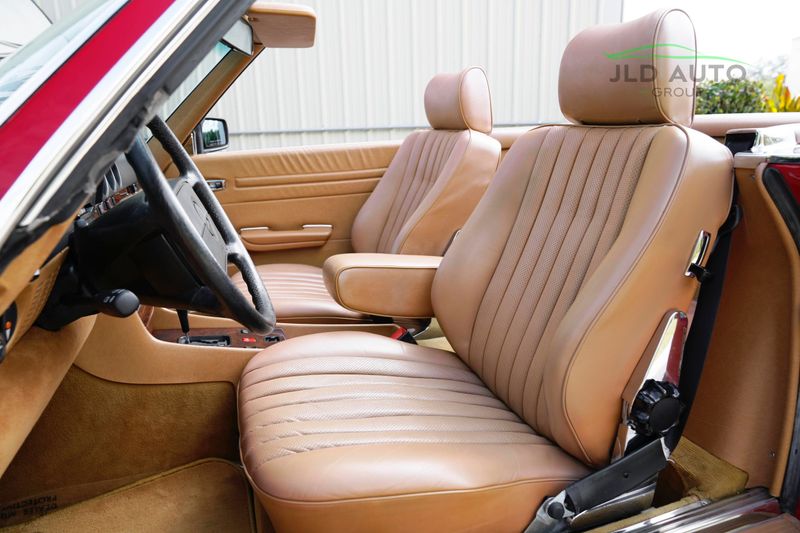 1986 MERCEDES-BENZ 560 SL CONVERTIBLE | JLD AUTO GROUP
