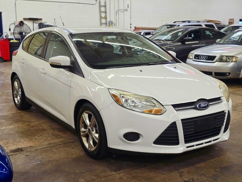 2014 Ford Focus 5 Door Hatch SE's photo