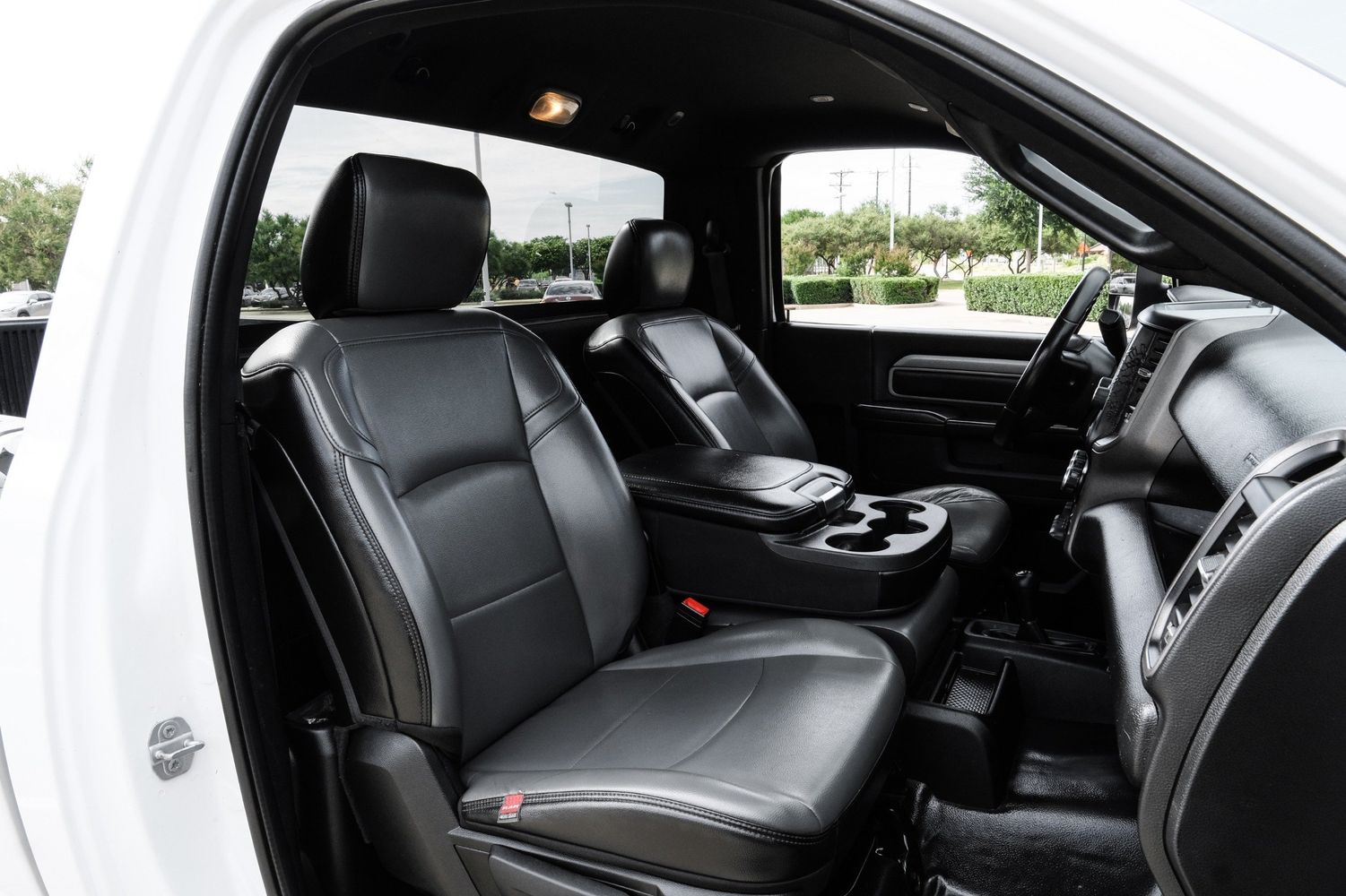 2022 Ram 3500 Tradesman photo 27
