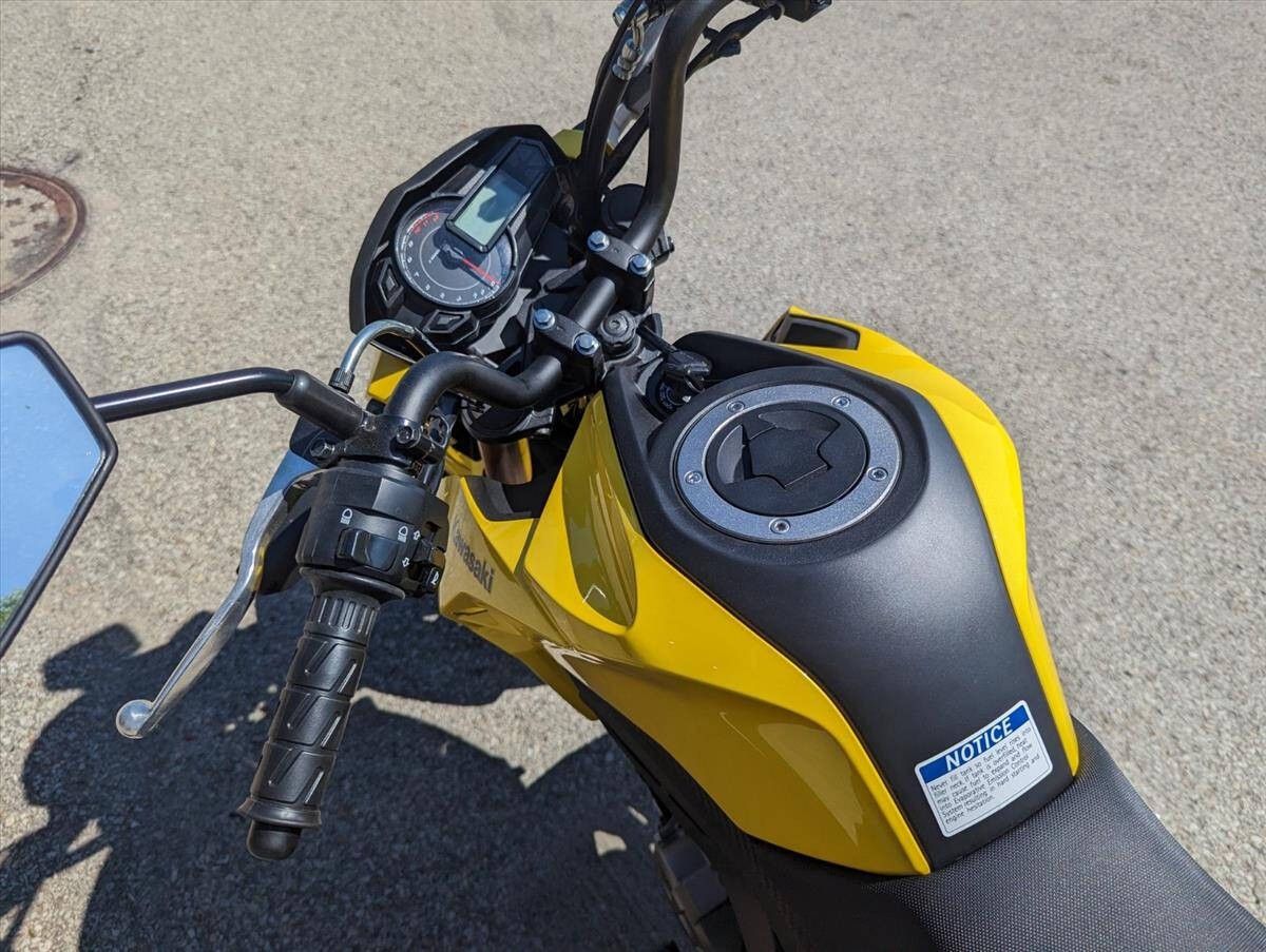 2022 Kawasaki Z125 PRO 34