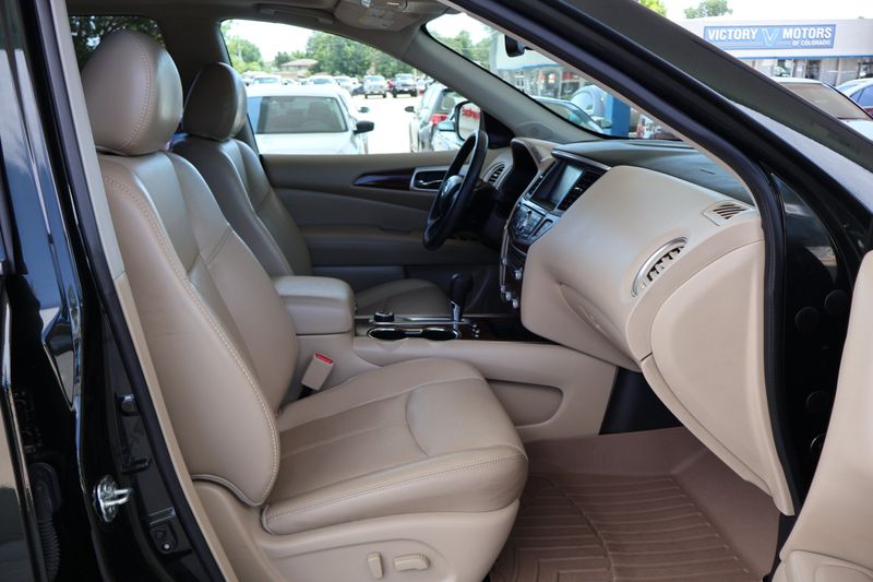 2019 Nissan Pathfinder Platinum | Victory Motors of Colorado