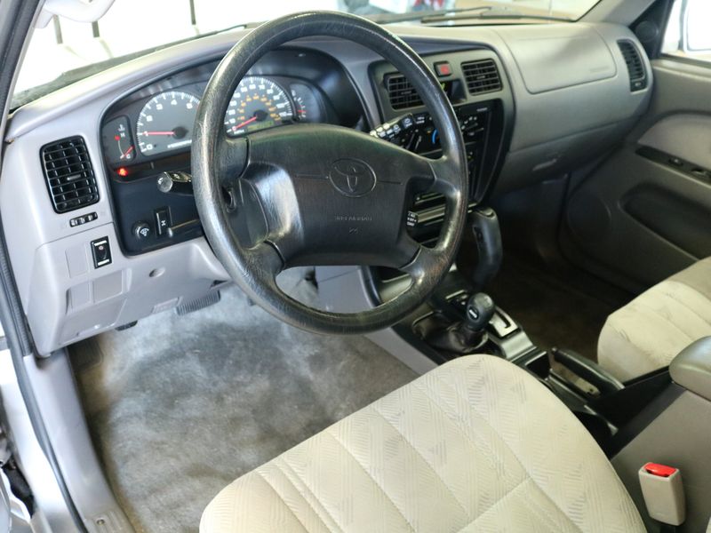 2002 Toyota 4Runner Photos