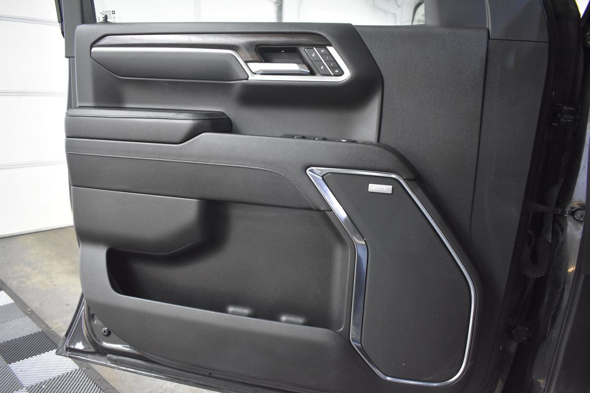 2024 GMC Sierra 1500 4WD Crew Cab Short Box SLT