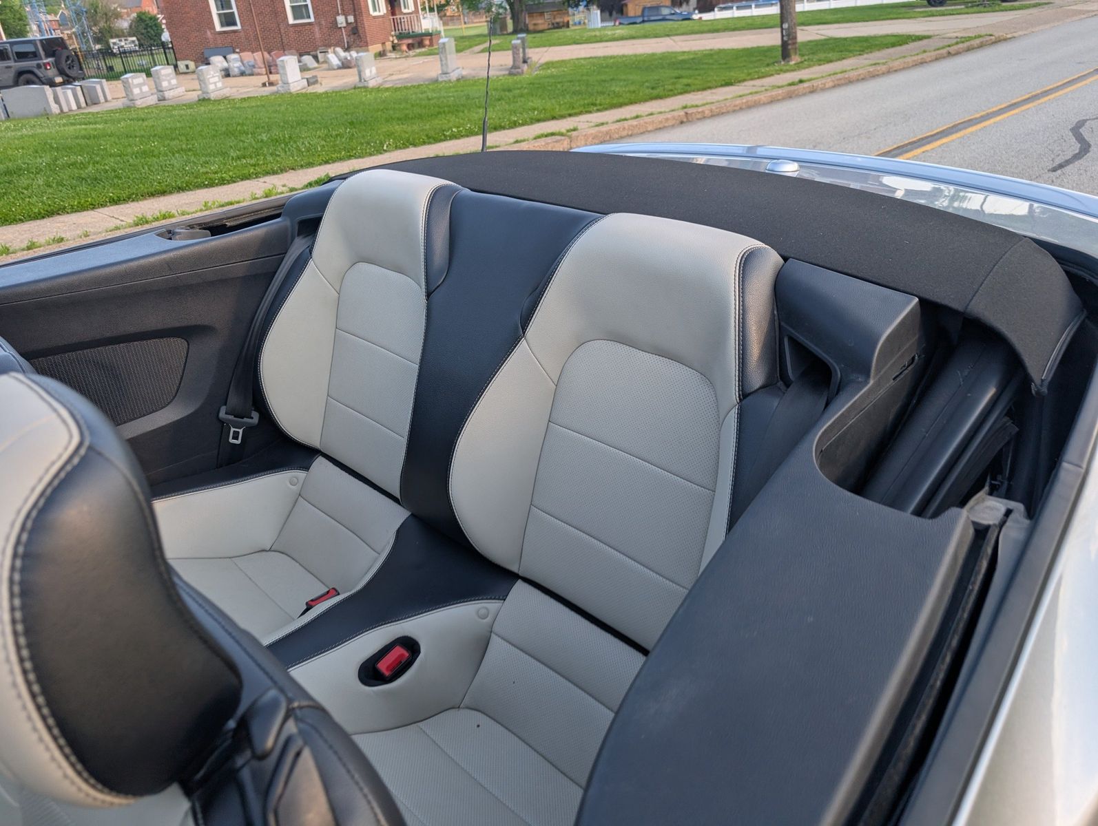 2020 Ford Mustang 44