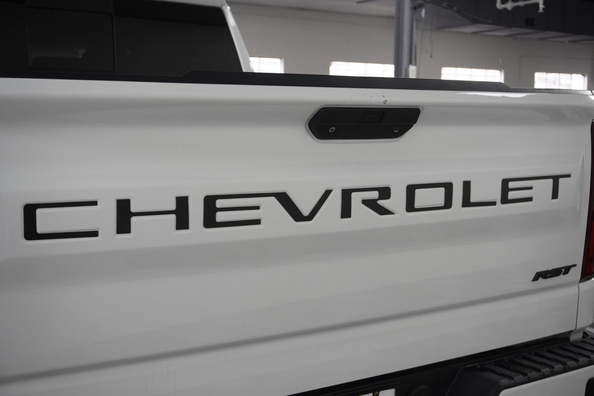 2021 Chevrolet Silverado 1500 4WD Crew Cab Short Bed RST